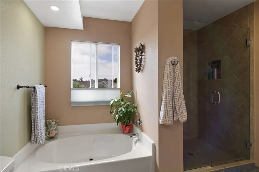 4892 Searidge Cir Huntington Beach, CA 92649