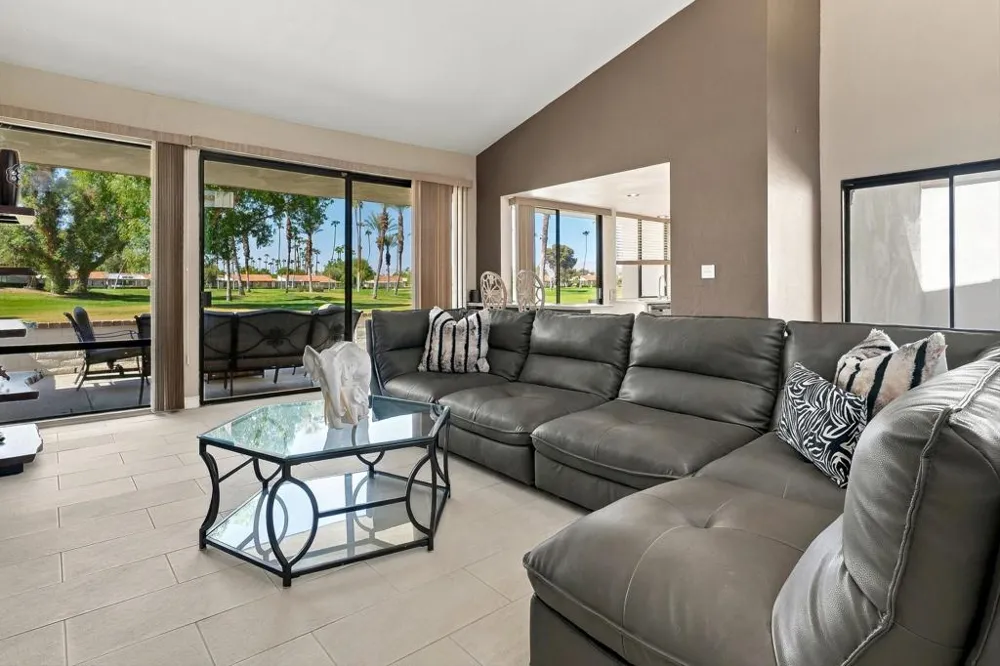 50 Avenida Las Palmas Rancho Mirage, CA 92270