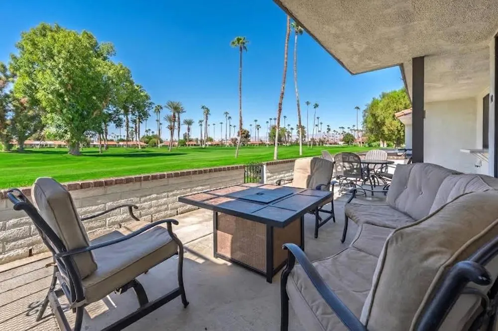 50 Avenida Las Palmas Rancho Mirage, CA 92270