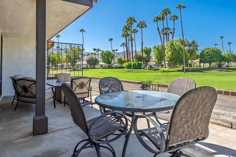50 Avenida Las Palmas Rancho Mirage, CA 92270