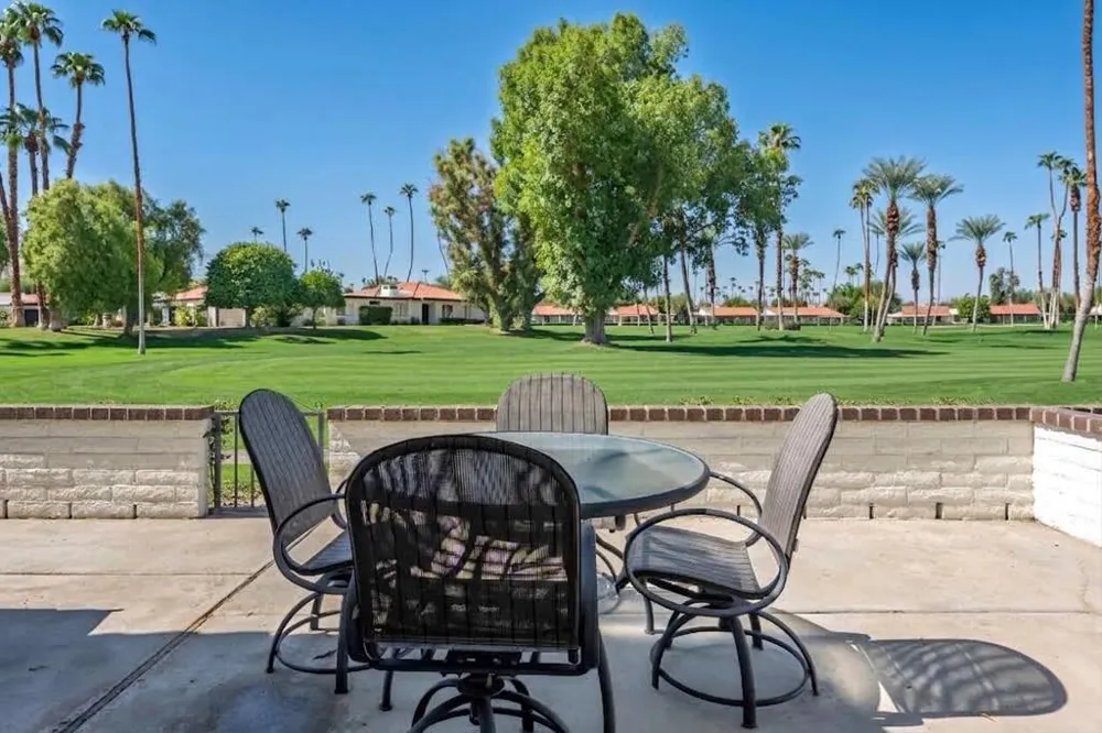 50 Avenida Las Palmas Rancho Mirage, CA 92270