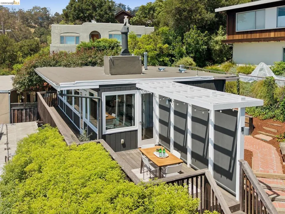 62 Arden Rd Berkeley, CA 94704