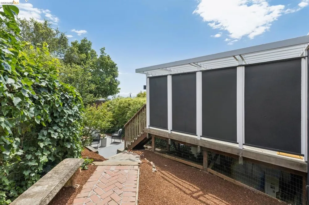 62 Arden Rd Berkeley, CA 94704