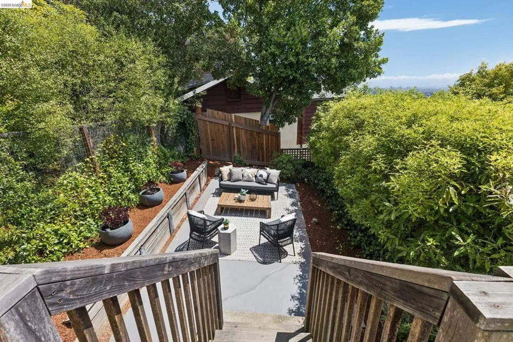 62 Arden Rd Berkeley, CA 94704