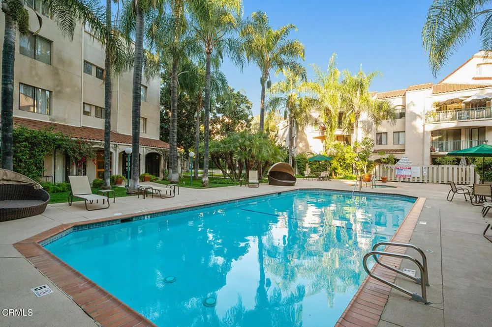 4200 Via Arbolada #123 Los Angeles, CA 90042