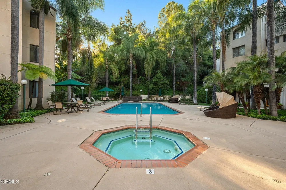 4200 Via Arbolada #123 Los Angeles, CA 90042