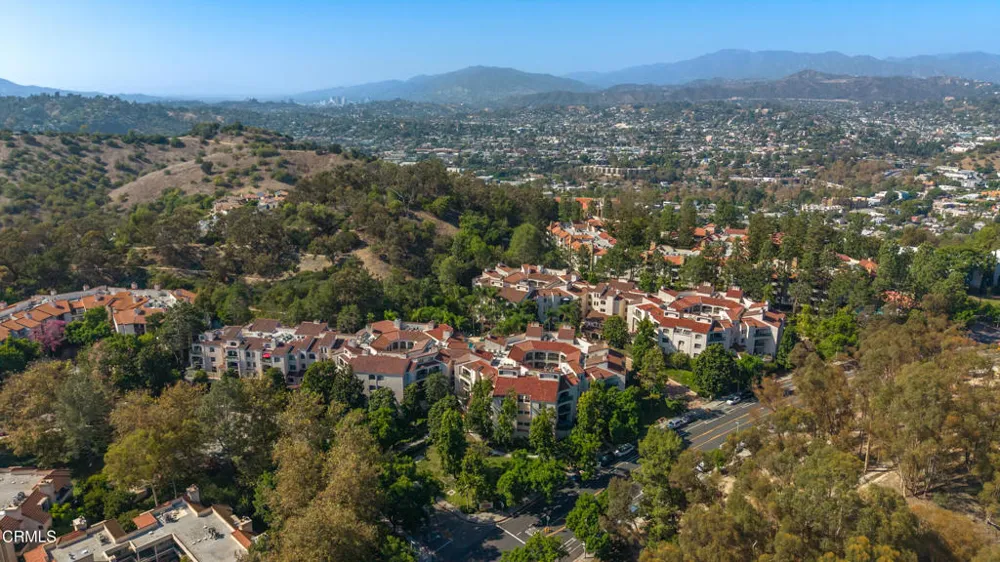 4200 Via Arbolada #123 Los Angeles, CA 90042
