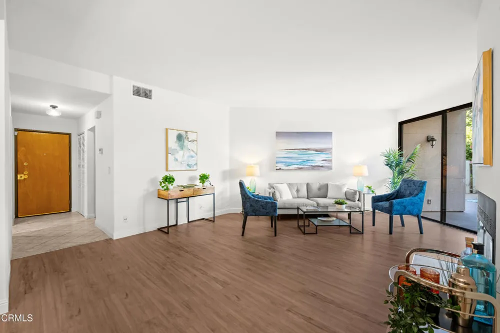 4200 Via Arbolada #123 Los Angeles, CA 90042