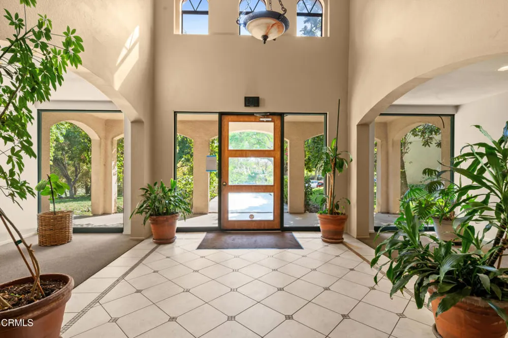 4200 Via Arbolada #123 Los Angeles, CA 90042