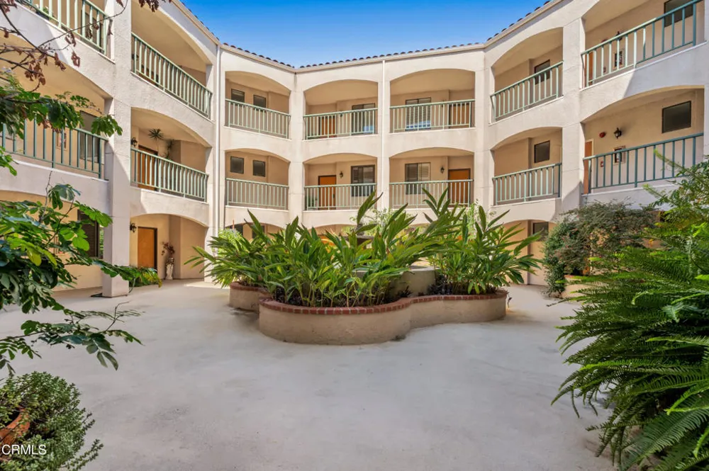 4200 Via Arbolada #123 Los Angeles, CA 90042