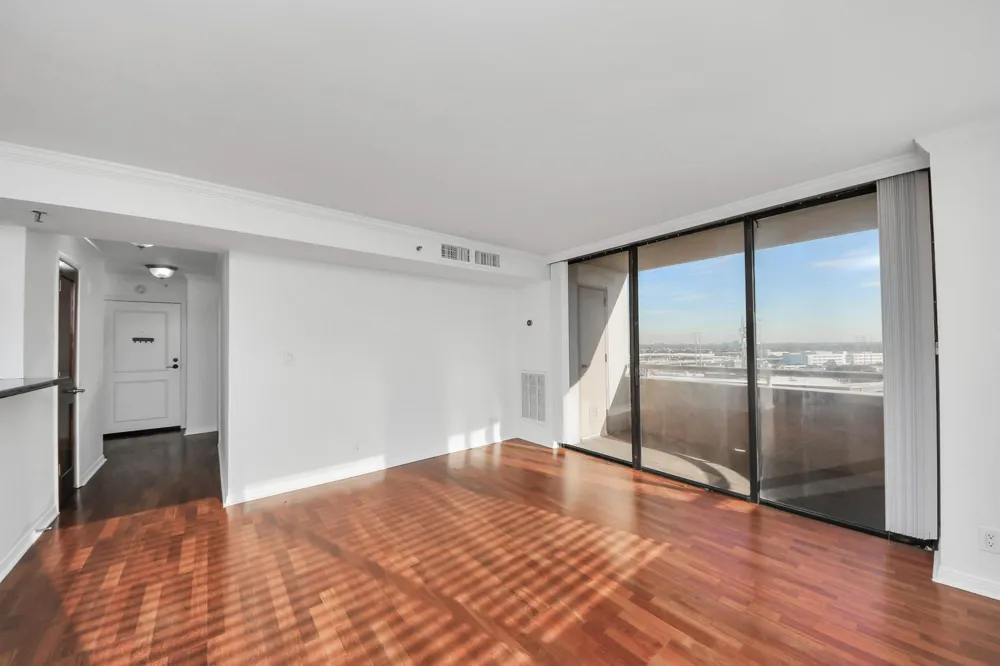 3525 Sage Road #1503 Houston, TX 77056