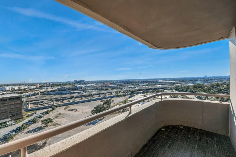 3525 Sage Road #1503 Houston, TX 77056