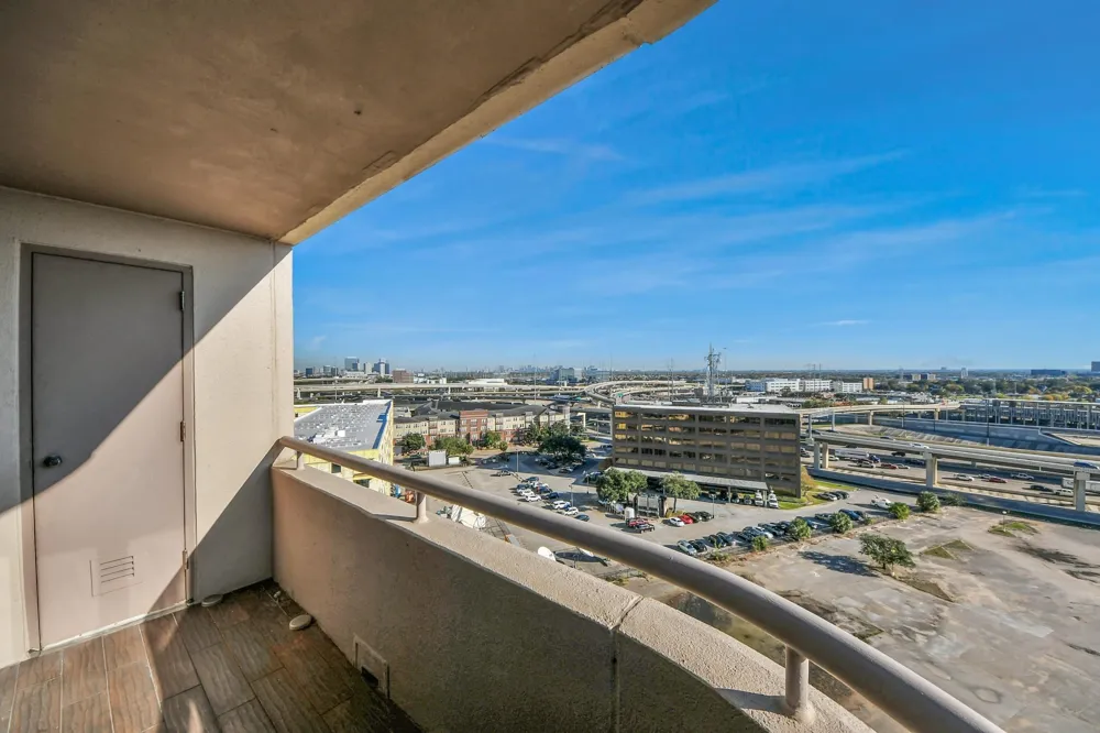 3525 Sage Road #1503 Houston, TX 77056