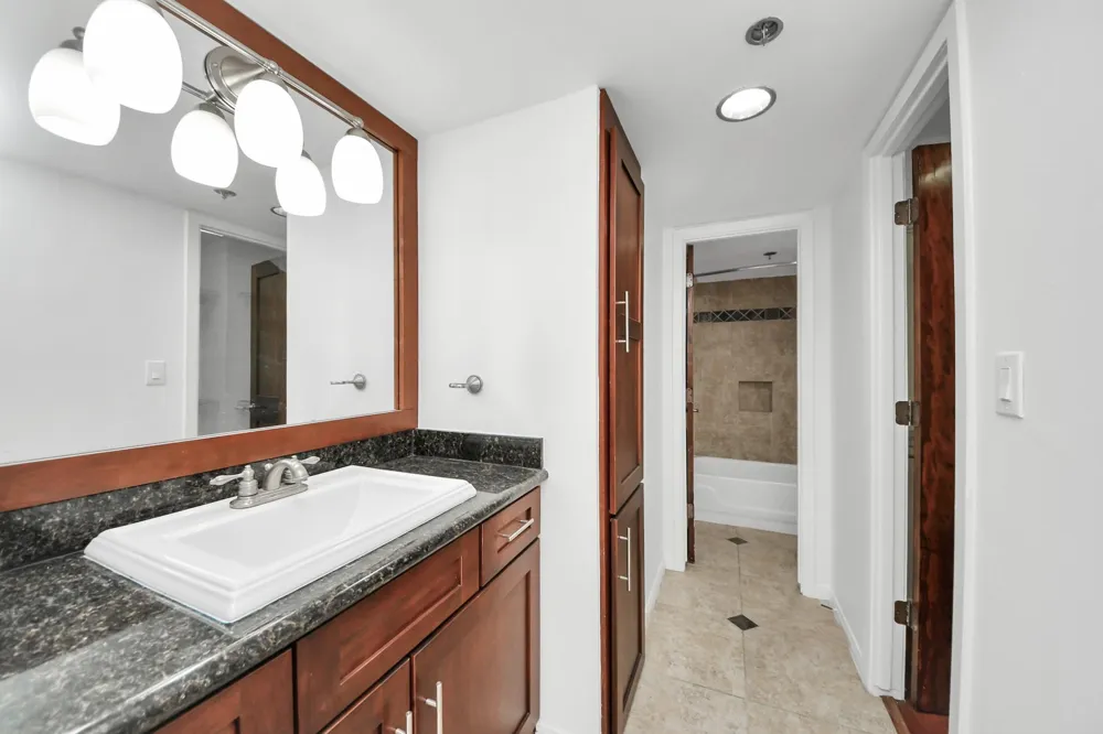 3525 Sage Road #1503 Houston, TX 77056