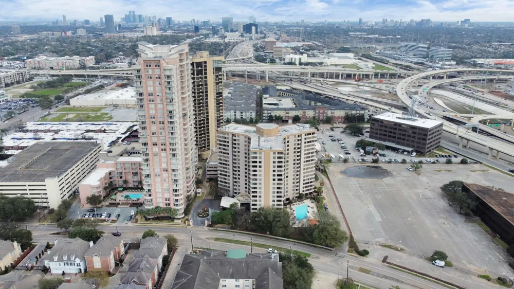 3525 Sage Road #1503 Houston, TX 77056