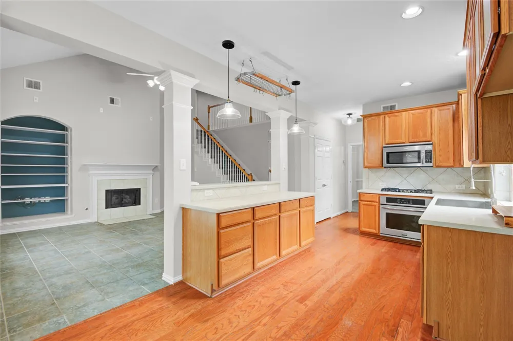 1293 Ocean Manor Lane League City, TX 77573