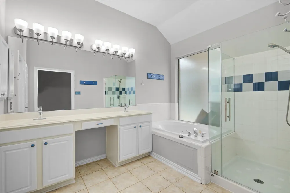 1293 Ocean Manor Lane League City, TX 77573