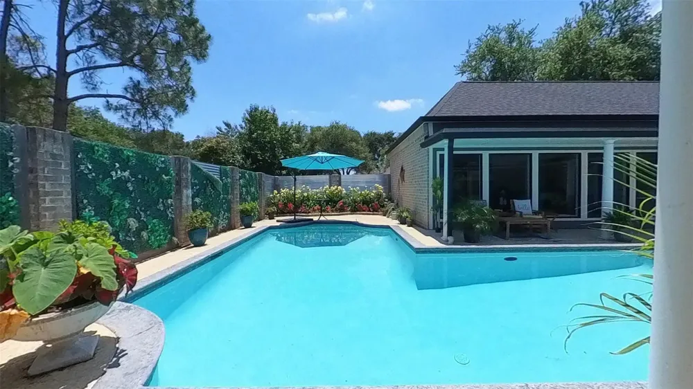 3339 Country Club Boulevard Stafford, TX 77477
