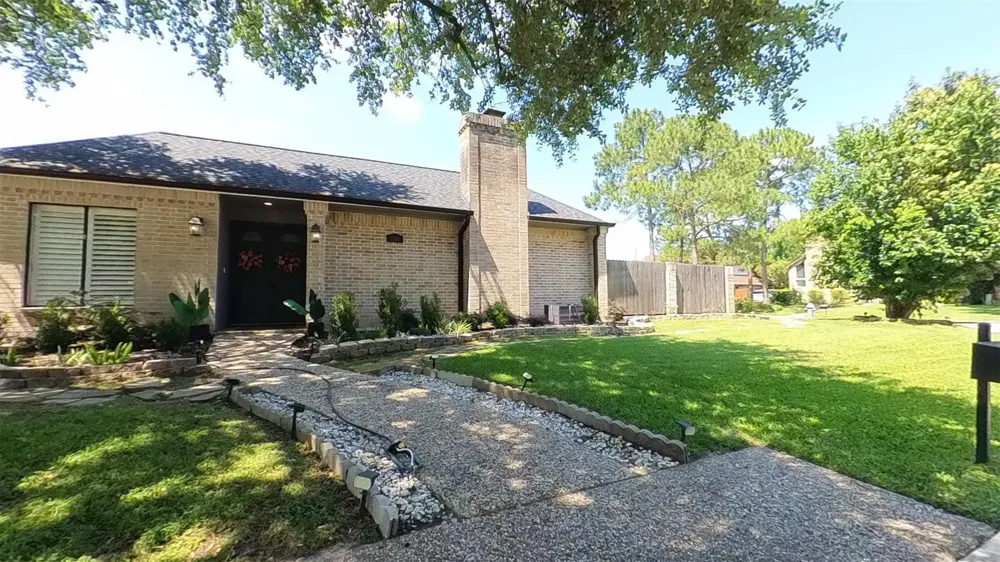 3339 Country Club Boulevard Stafford, TX 77477