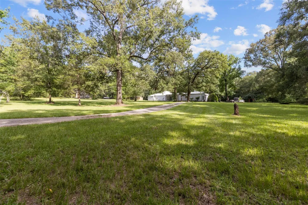 2021 Allendale Drive Lufkin, TX 75904