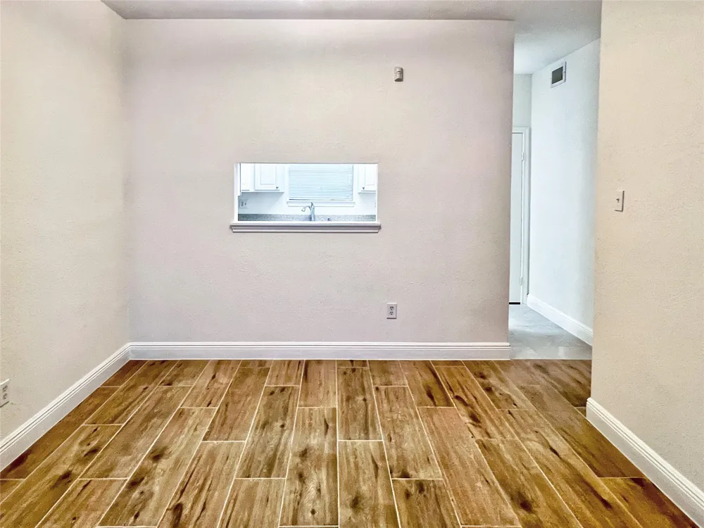3130 SW Walnut Bend Lane #409 Houston, TX 77042