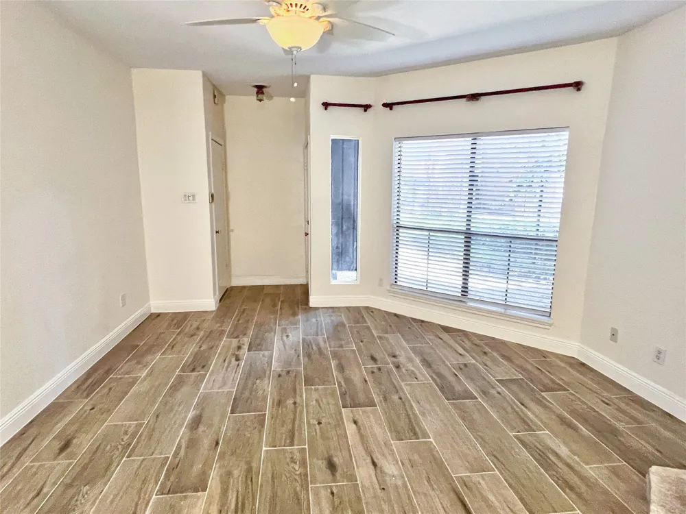 3130 SW Walnut Bend Lane #409 Houston, TX 77042