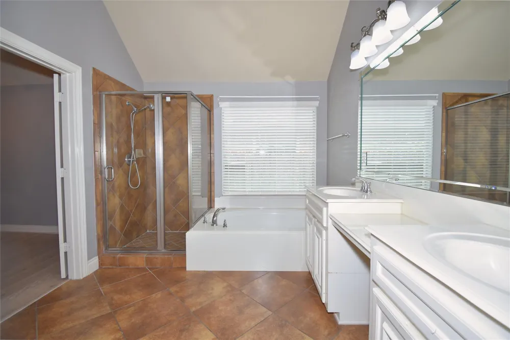 13611 Summer Cloud Lane Pearland, TX 77584
