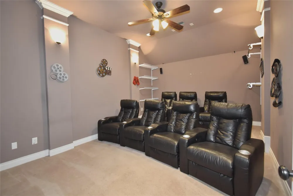 13611 Summer Cloud Lane Pearland, TX 77584
