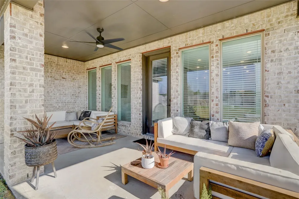 4438 Peloton Road Iowa Colony, TX 77583