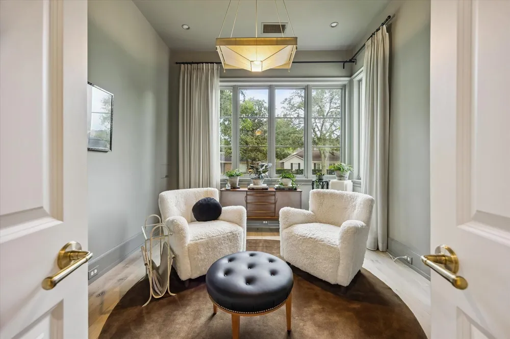 4010 W Alabama Street Houston, TX 77027