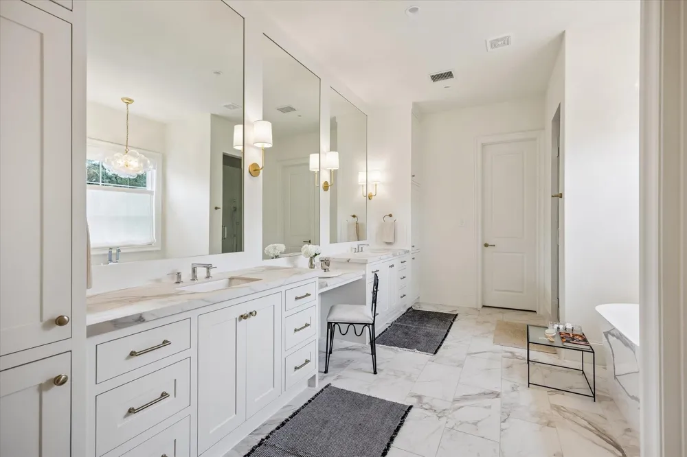 4010 W Alabama Street Houston, TX 77027