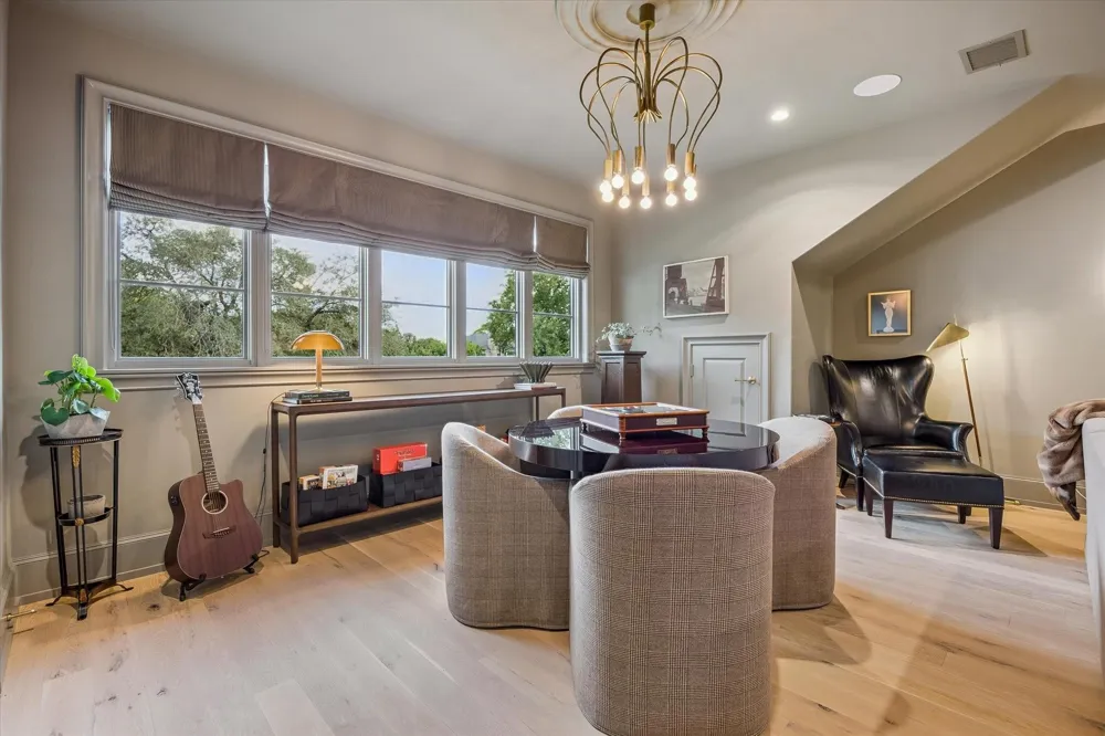 4010 W Alabama Street Houston, TX 77027