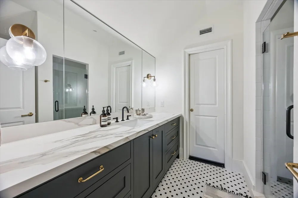 4010 W Alabama Street Houston, TX 77027