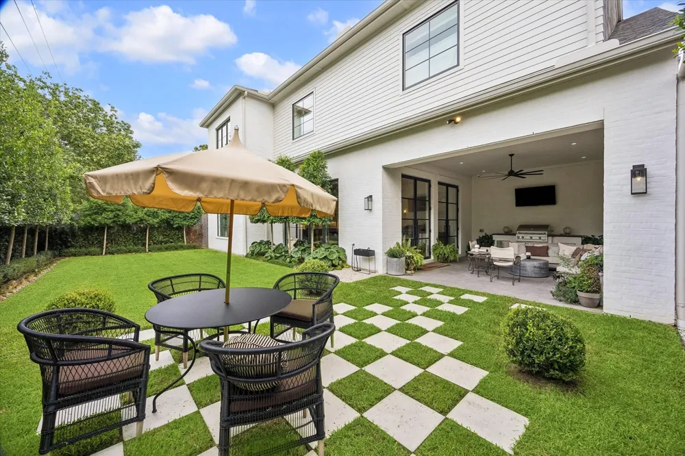 4010 W Alabama Street Houston, TX 77027