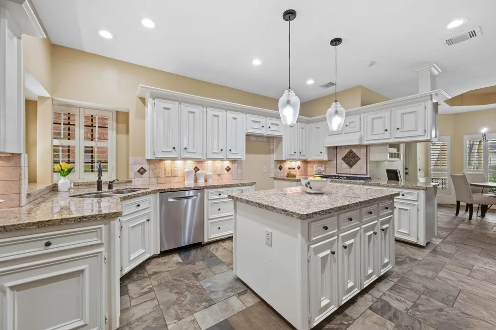 15 Crestone Place The Woodlands, TX 77381
