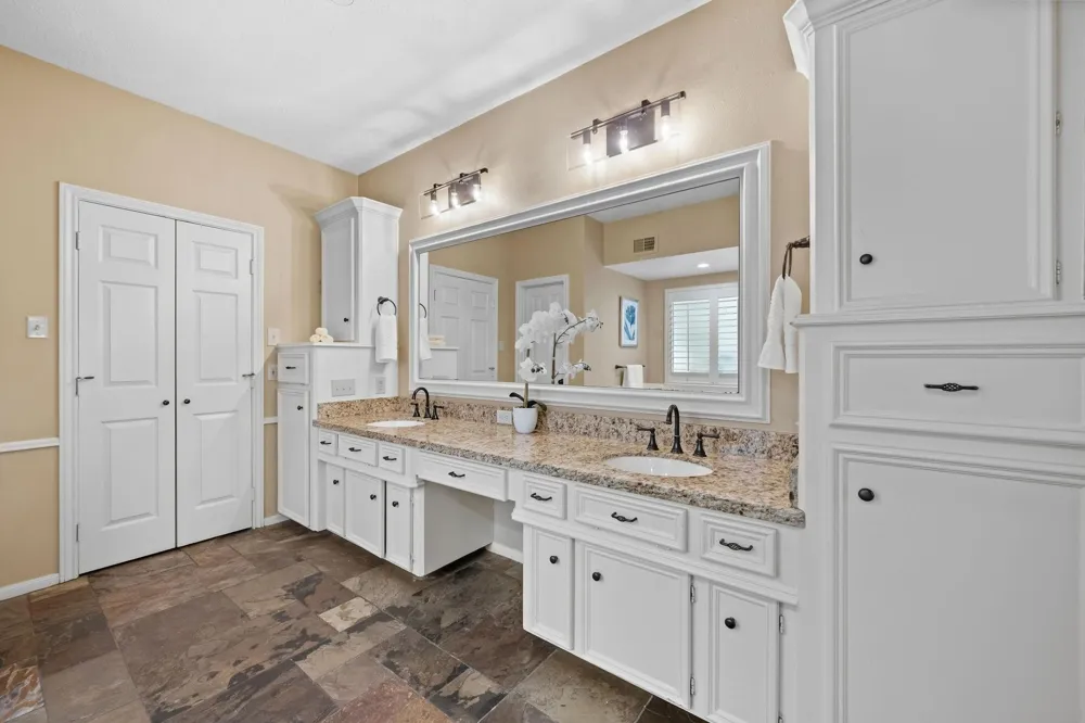 15 Crestone Place The Woodlands, TX 77381