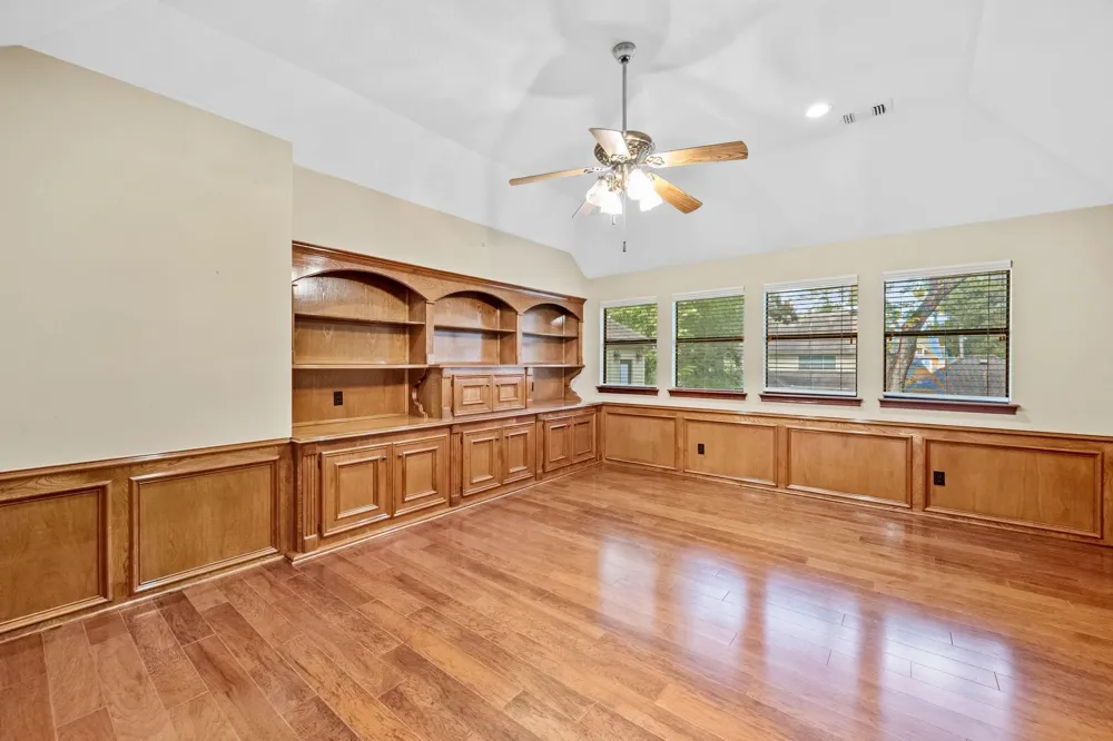 15 Crestone Place The Woodlands, TX 77381