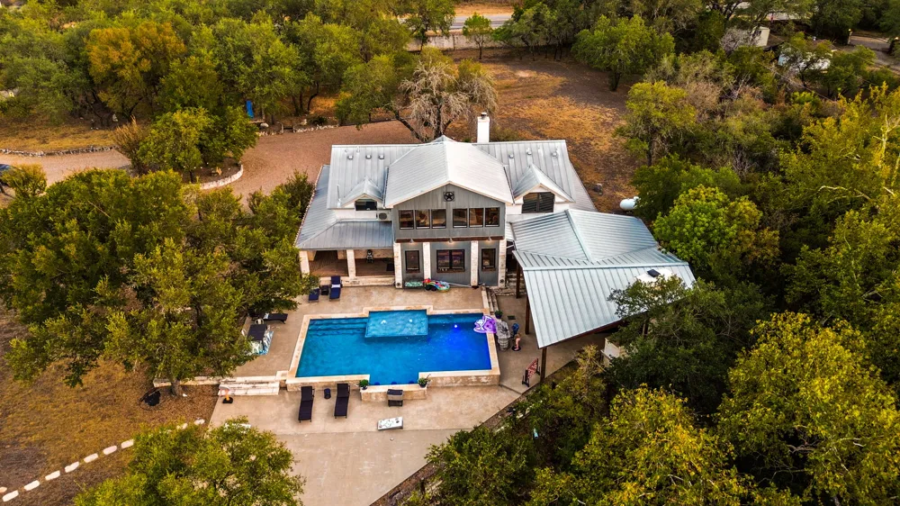 3114 Pace Bend Road S Spicewood, TX 78669