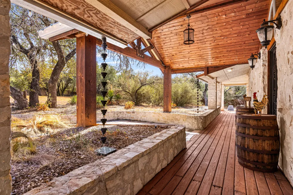 3114 Pace Bend Road S Spicewood, TX 78669