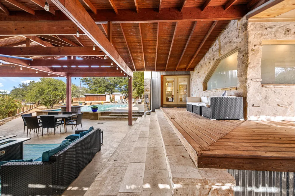 3114 Pace Bend Road S Spicewood, TX 78669