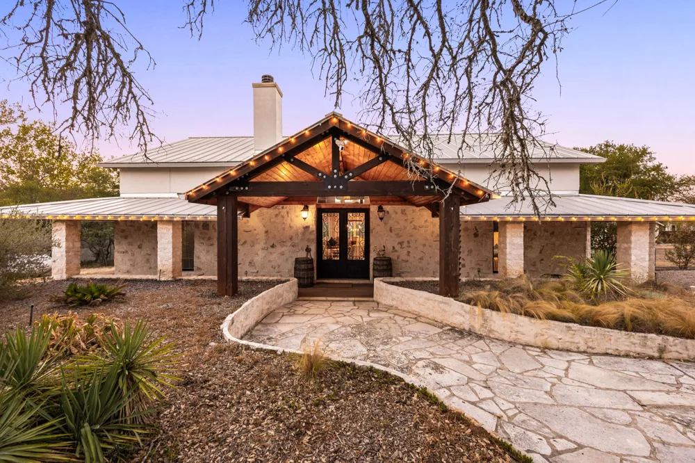 3114 Pace Bend Road S Spicewood, TX 78669