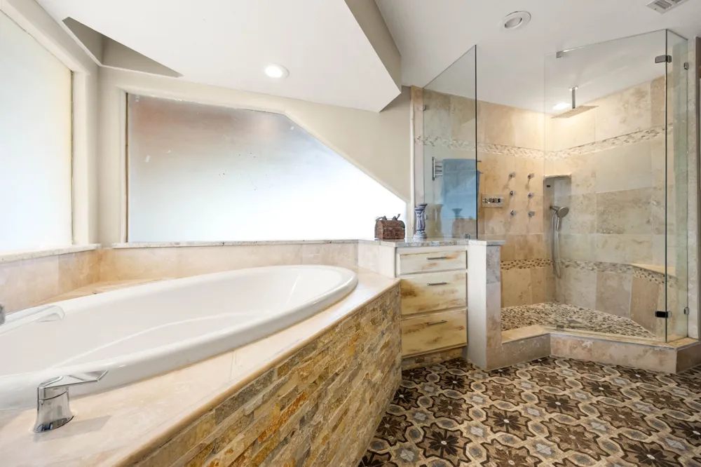 3114 Pace Bend Road S Spicewood, TX 78669
