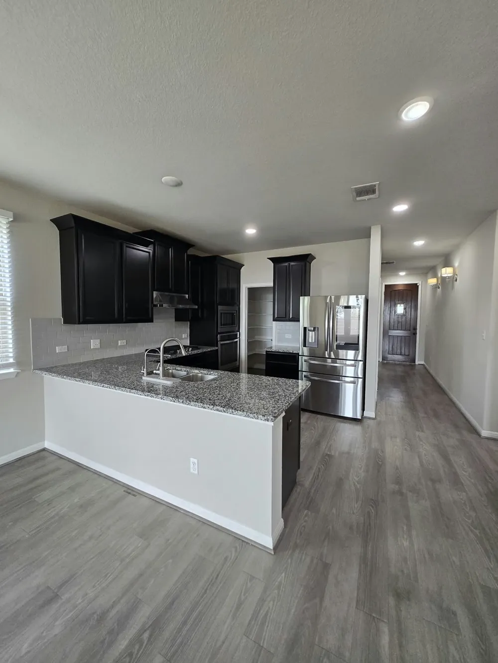 1052 Myrna Bend Leander, TX 78641