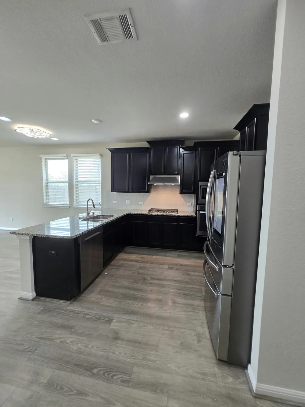 1052 Myrna Bend Leander, TX 78641