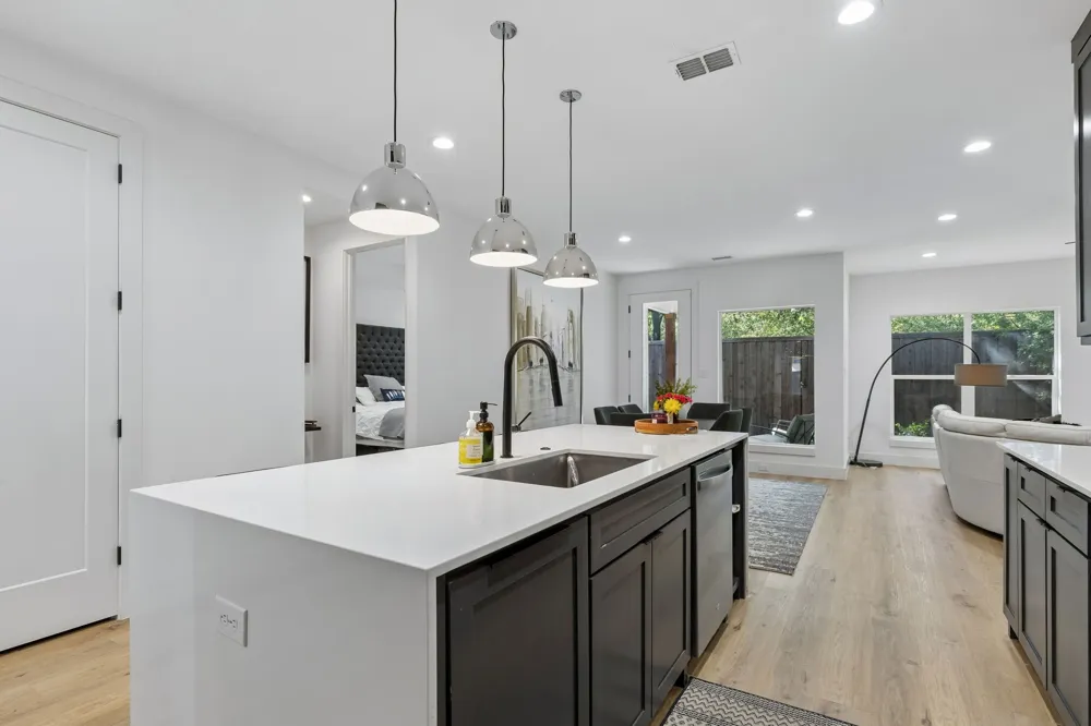 1112 Muncie Avenue Dallas, TX 75212