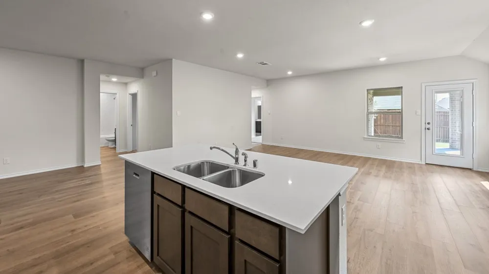 810 Parksville Drive Ferris, TX 75125