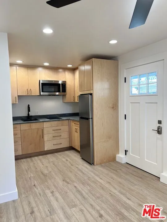 2739 Dorman St #A Camarillo, CA 93010