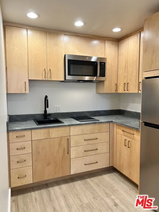 2739 Dorman St #A Camarillo, CA 93010