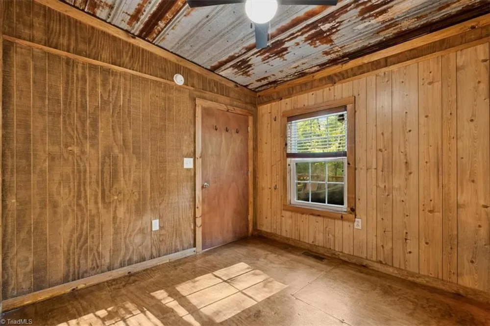 558 Throckmorton Road Madison, NC 27025
