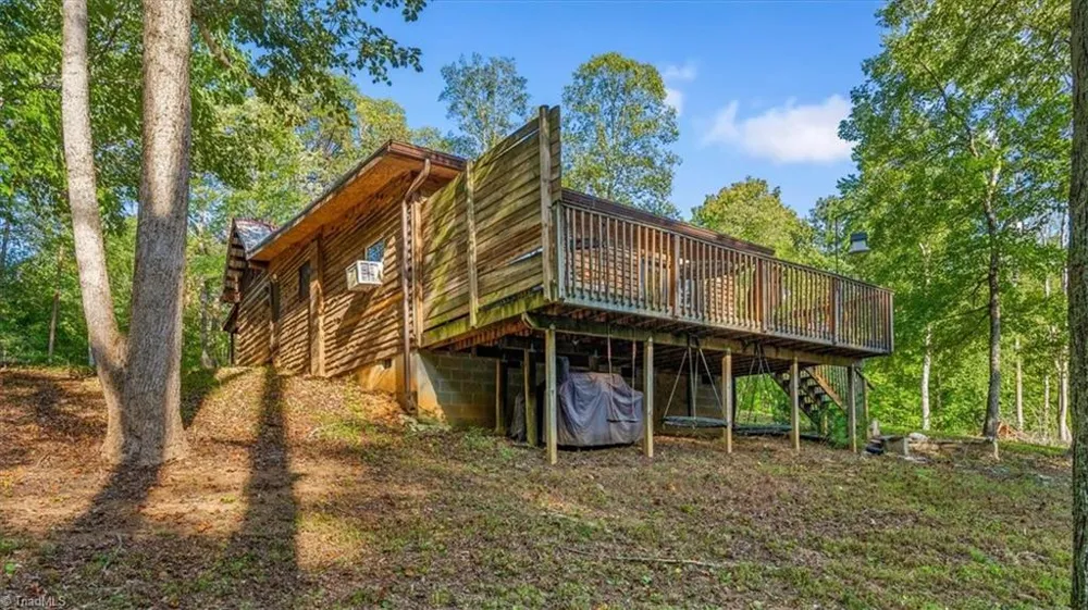 558 Throckmorton Road Madison, NC 27025